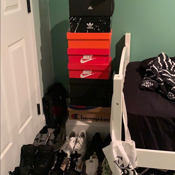 Shoes - Picture 2 of 2